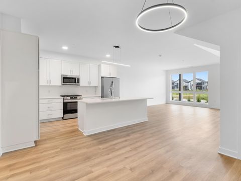 Photo of 4163 E Hemlock Dr, Oak Creek, WI 53154 (MLS # 1905866)