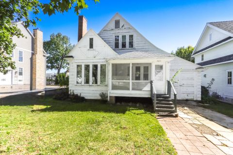 Photo of 1626 Evergreen Ln, Lake Geneva, WI 53147 (MLS # 1938678)