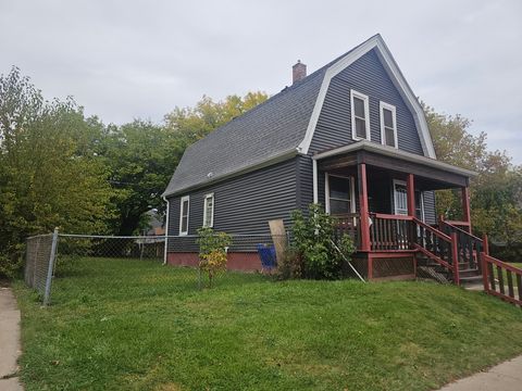 Photo of 1526 W Groeling Ave, Milwaukee, WI 53206 (MLS # 1939799)