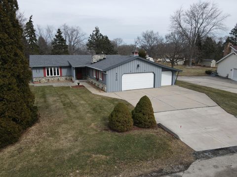 Photo of 5240 Linden Cir, Caledonia, WI 53406 (MLS # 1953050)