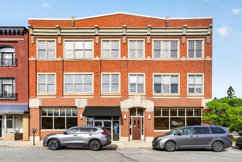 Photo of 510 College Ave, Racine, WI 53403 (MLS # 1965051)