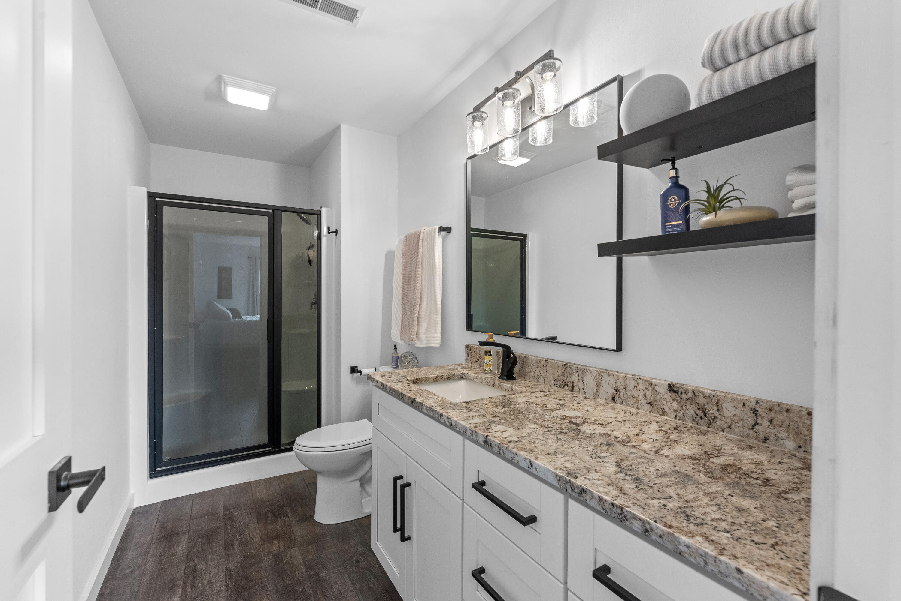 Newburg, Wisconsin 53095, United States, 2 Bedrooms Bedrooms, ,2 BathroomsBathrooms,Residential,Active,235858