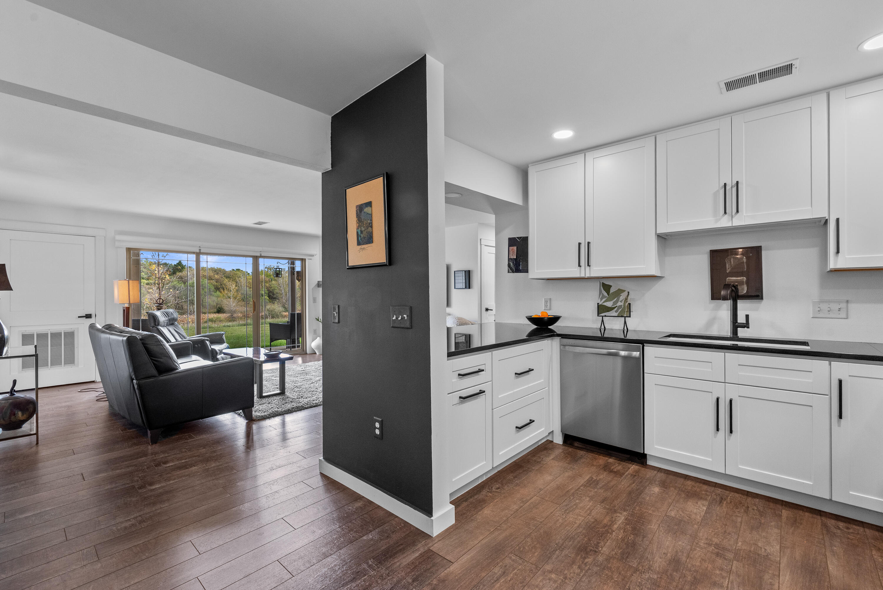 Newburg, Wisconsin 53095, United States, 2 Bedrooms Bedrooms, ,2 BathroomsBathrooms,Residential,Active,235858