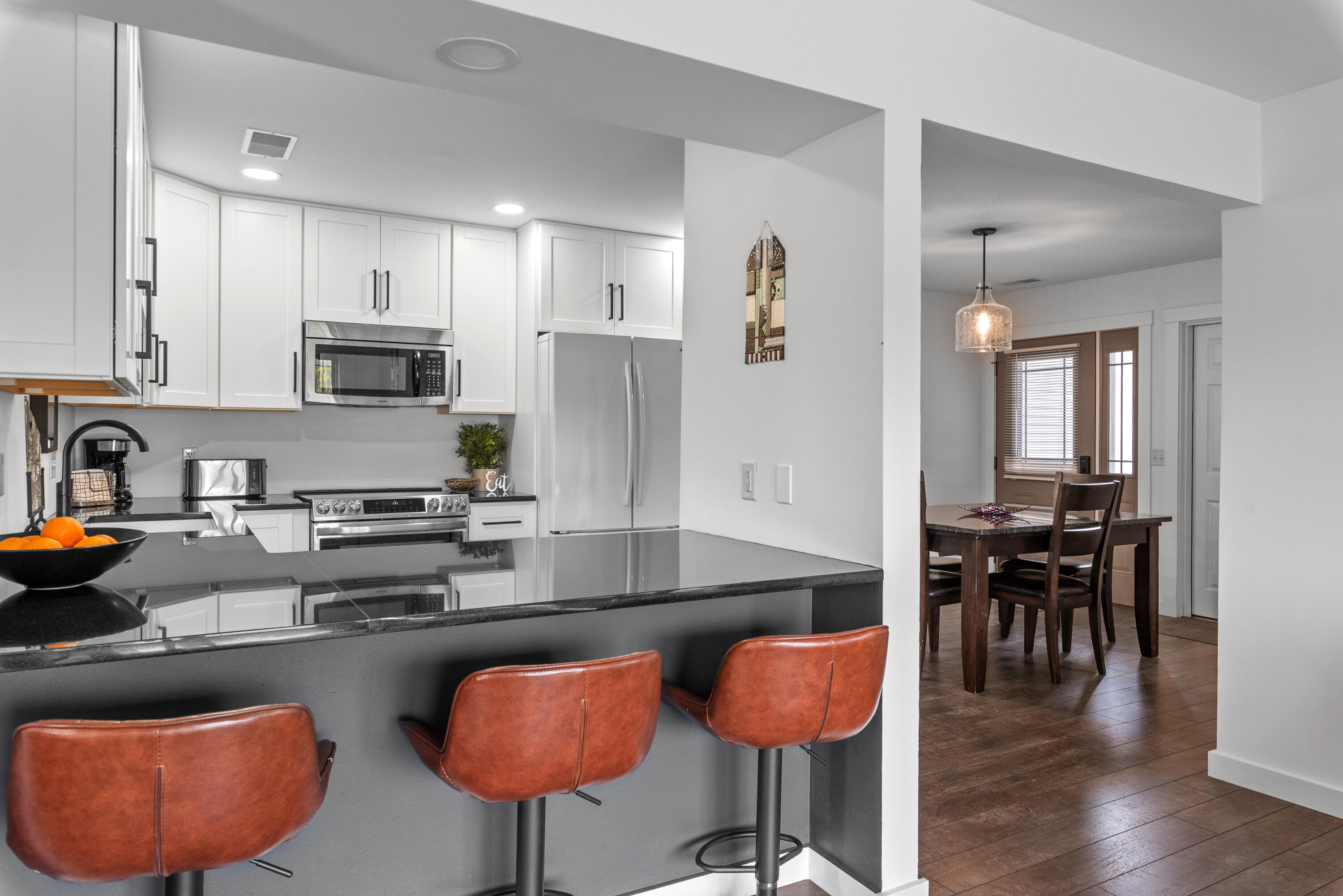 Newburg, Wisconsin 53095, United States, 2 Bedrooms Bedrooms, ,2 BathroomsBathrooms,Residential,Active,235858