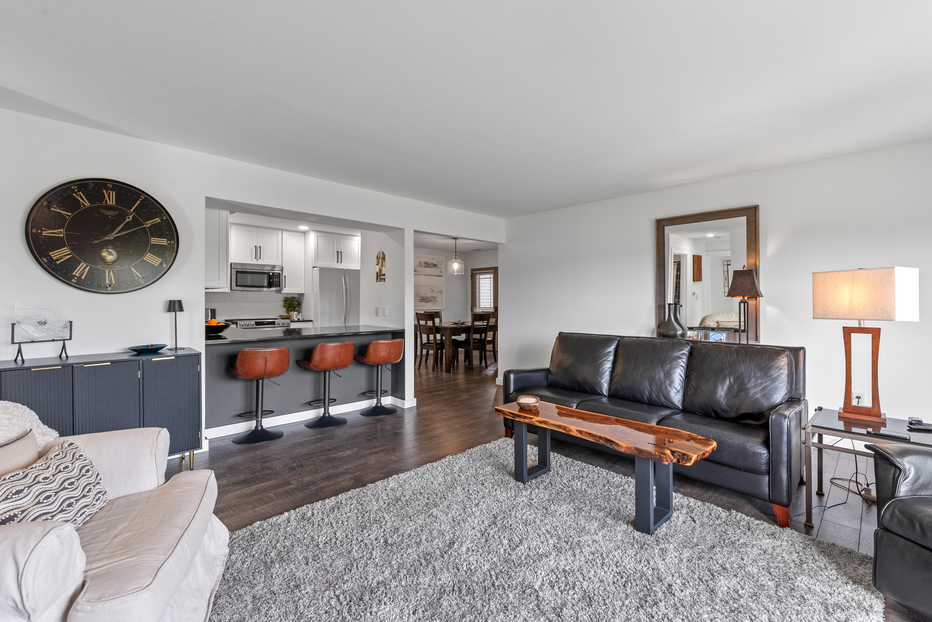 Newburg, Wisconsin 53095, United States, 2 Bedrooms Bedrooms, ,2 BathroomsBathrooms,Residential,Active,235858