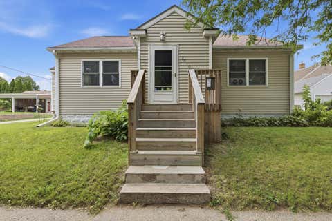 Photo of 2010 16th St S, La Crosse, WI 54601 (MLS # 1976870)