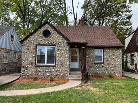 Photo of 5111 N 62nd St, Milwaukee, WI 53218 (MLS # 1939715)