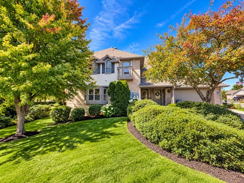 Photo of 7561 W Tuckaway Pines Cir, Franklin, WI 53132 (MLS # 1982468)