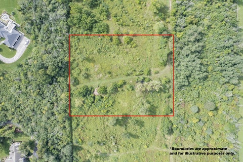 Photo of 10240 N Range Line Rd, Mequon, WI 53092 (MLS # 1979426)