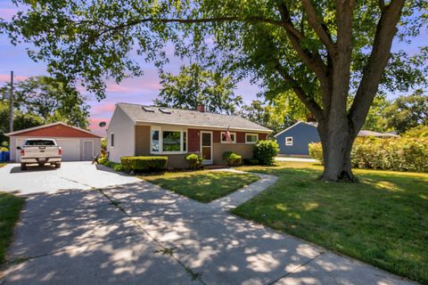 Photo of 3401 E Bonnie Dr, Oak Creek, WI 53154 (MLS # 1929493)