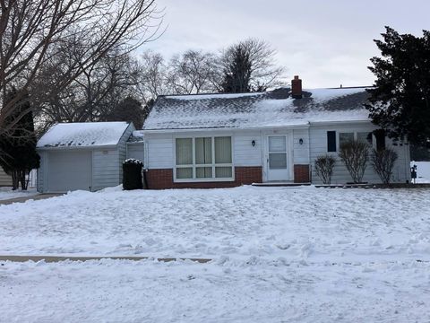 Photo of 301 E Whitefish Rd, Port Washington, WI 53074 (MLS # 1948270)