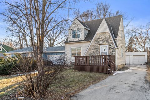 Photo of 7083 N 43rd St, Milwaukee, WI 53209 (MLS # 1952271)