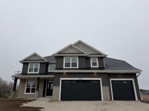 Photo of N58 W25990 Autumn Way, Lisbon, WI 53089 (MLS # 1955980)