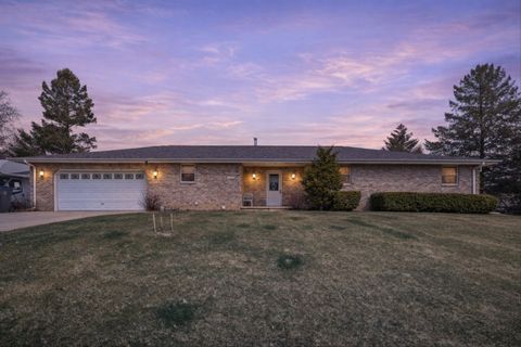 Photo of 2558 N Green Bay Rd, Mount Pleasant, WI 53406 (MLS # 1955282)