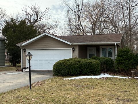 Photo of 121 E Wisconsin Ave, Salem Lakes, WI 53170 (MLS # 1954758)