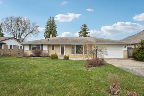 Photo of 4004 86th Pl, Pleasant Prairie, WI 53142 (MLS # 1956163)