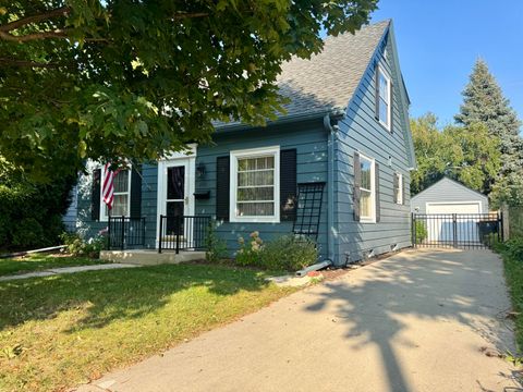 Photo of 2572 N 73rd St, Wauwatosa, WI 53213 (MLS # 1934400)