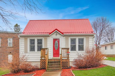 Photo of 906 Center St, Wilton, WI 54670 (MLS # 1953145)