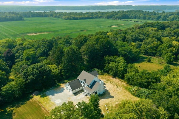 N48W31390 STATE ROAD 83, HARTLAND, WI 53029 - Image fa287090c9b4ef62d4a17cc7e2cc09da/2056611078