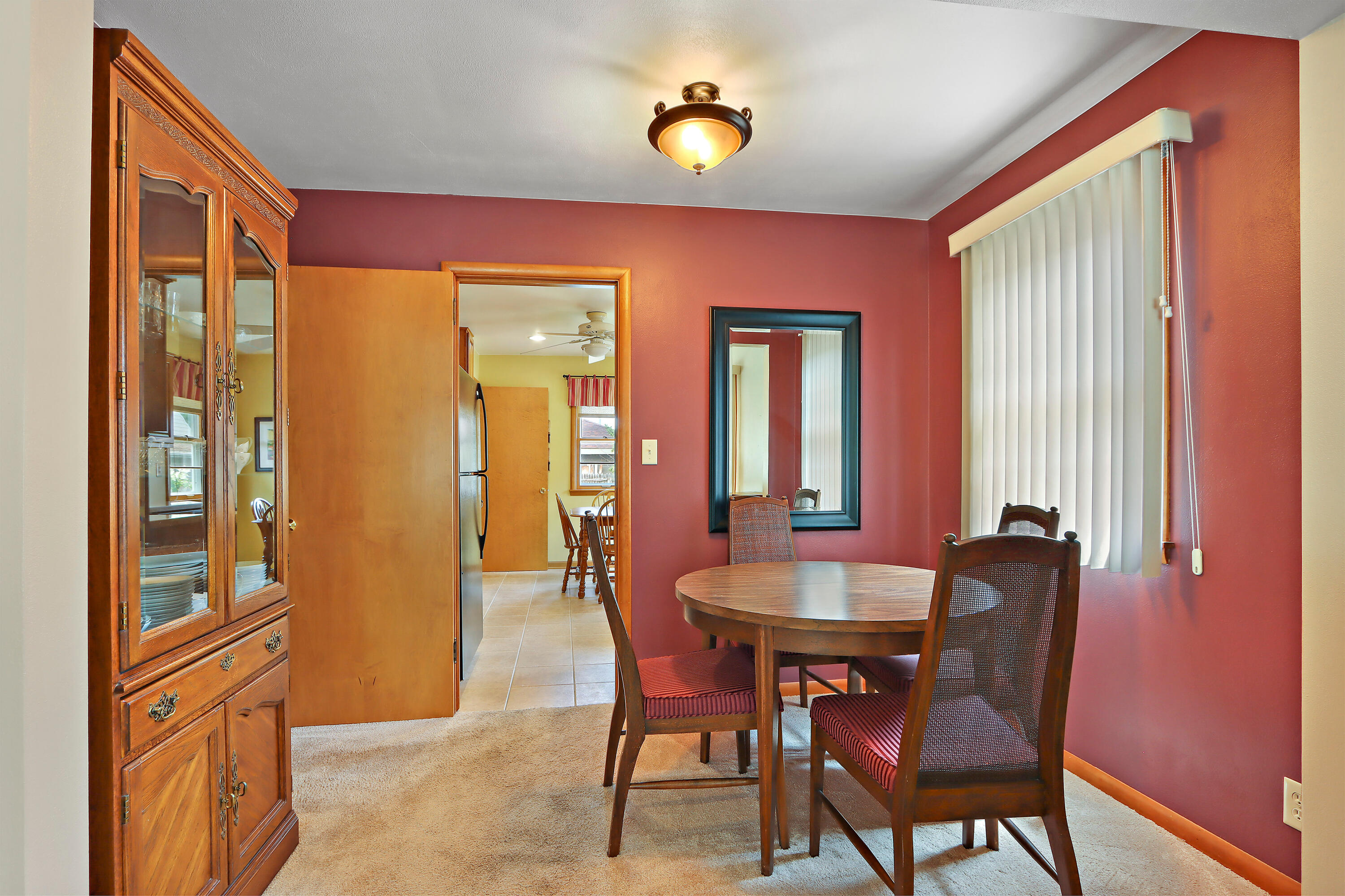 Kenosha, Wisconsin 53142, United States, 3 Bedrooms Bedrooms, ,1 BathroomBathrooms,Residential,Pending,190024