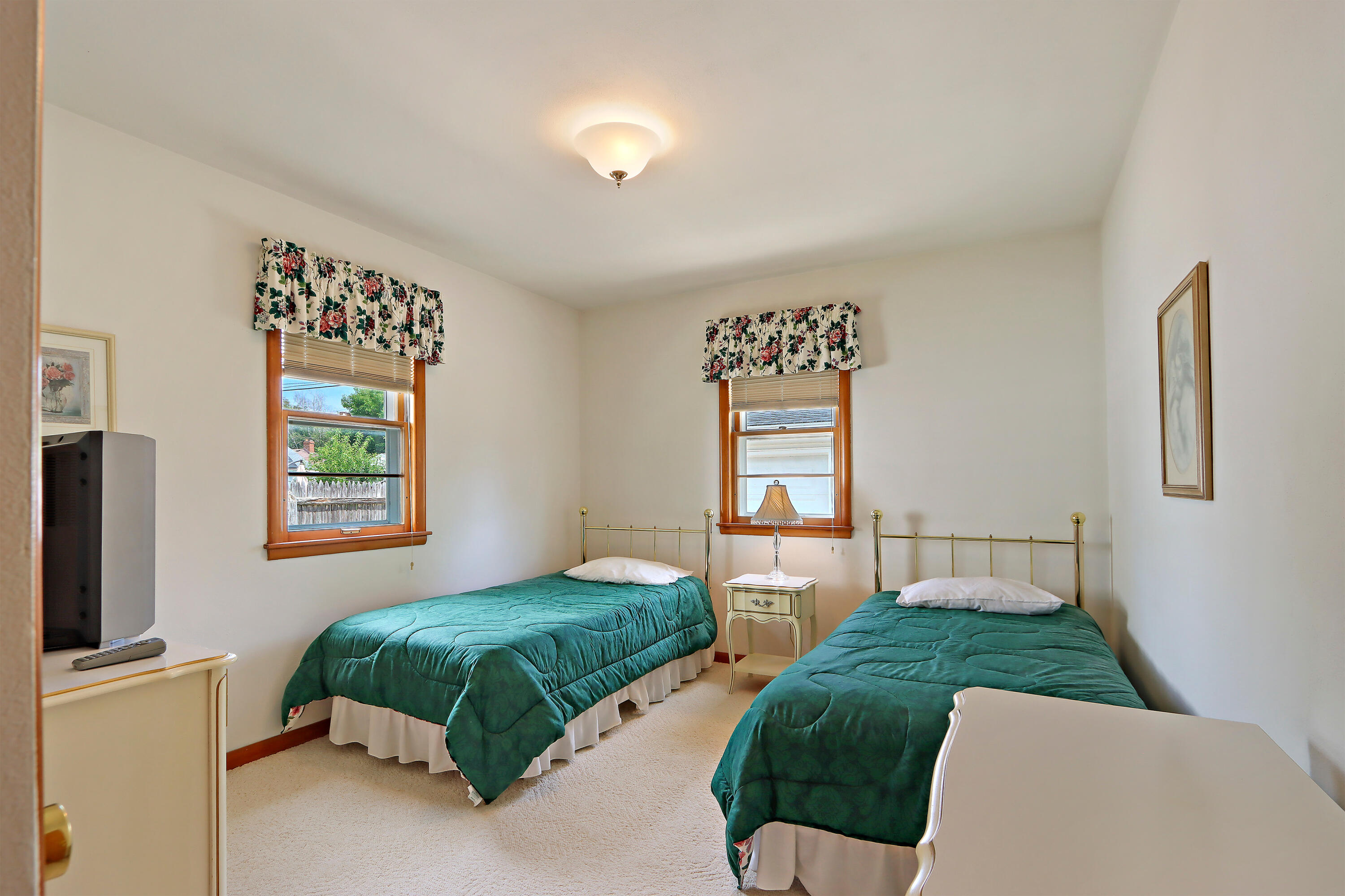 Kenosha, Wisconsin 53142, United States, 3 Bedrooms Bedrooms, ,1 BathroomBathrooms,Residential,Pending,190024