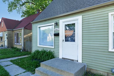 Photo of 3867 N 36th St, Milwaukee, WI 53216 (MLS # 1963055)
