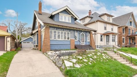 Photo of 1717 N 47th St, Milwaukee, WI 53208 (MLS # 1958405)