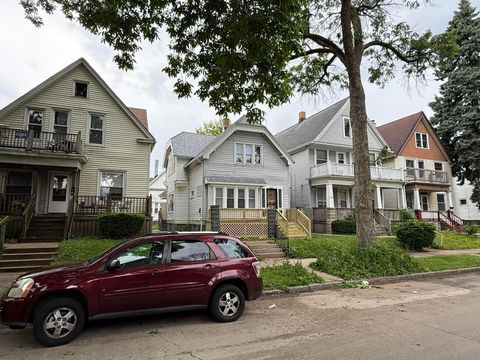 Photo of 2847 N Booth St, Milwaukee, WI 53212 (MLS # 1954894)