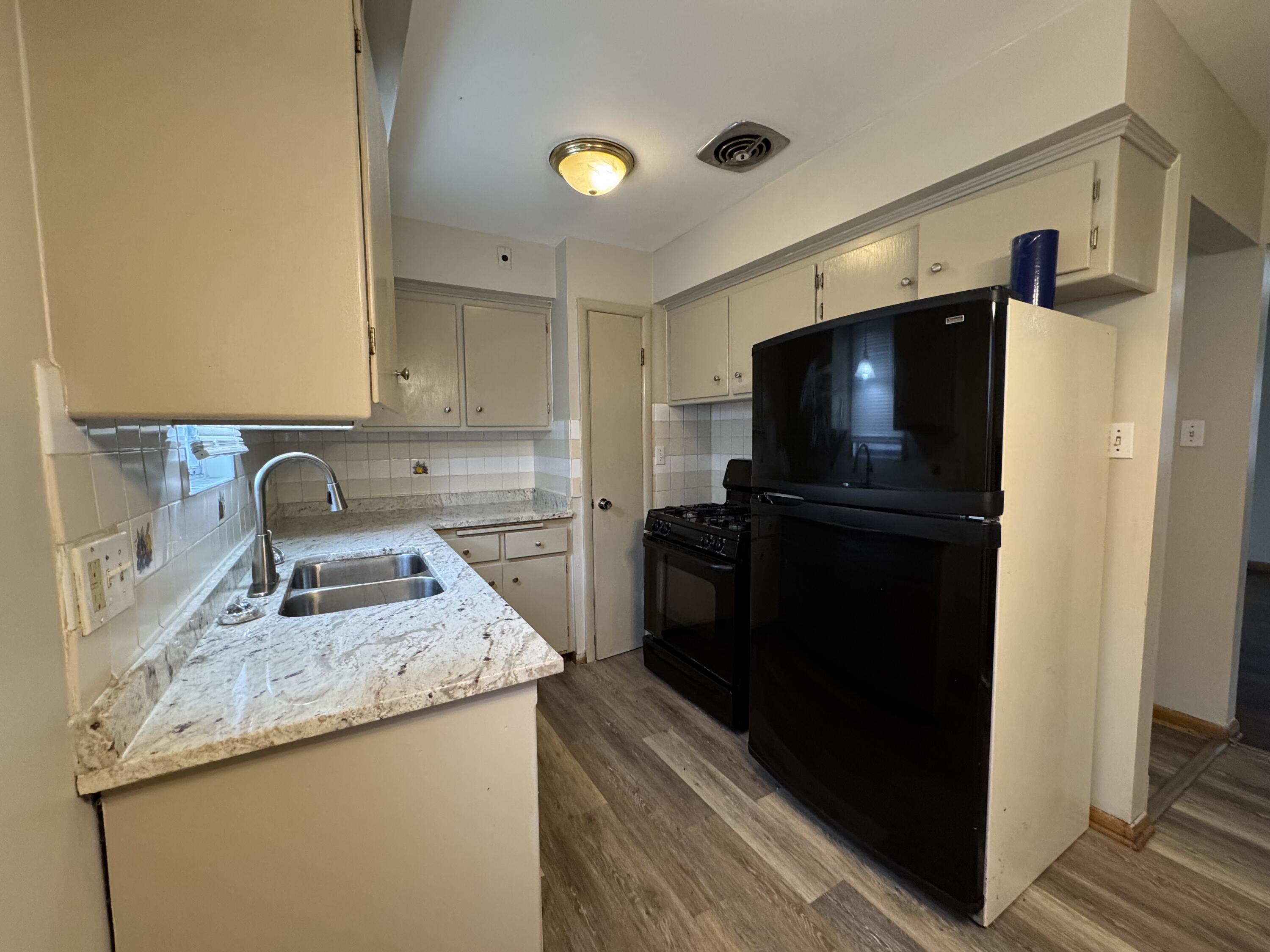 Milwaukee, Wisconsin 53220, United States, 3 Bedrooms Bedrooms, ,1 BathroomBathrooms,Residential,Active,152417