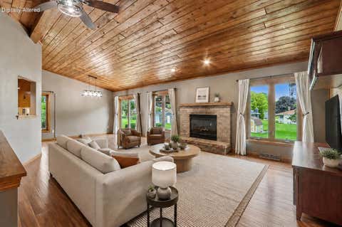 Photo of W235N6482 Outer Circle Dr, Sussex, WI 53089 (MLS # 1976196)