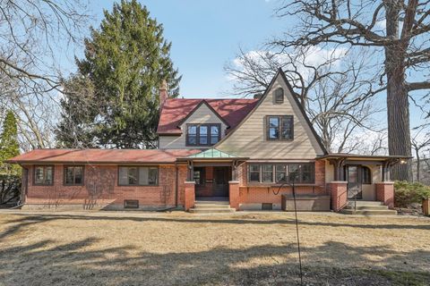5724 N River Forest Dr, Glendale, WI 53209 - #: 1909983