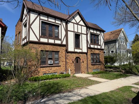 Photo of 2409 S Williams St, Milwaukee, WI 53203 (MLS # 1959380)