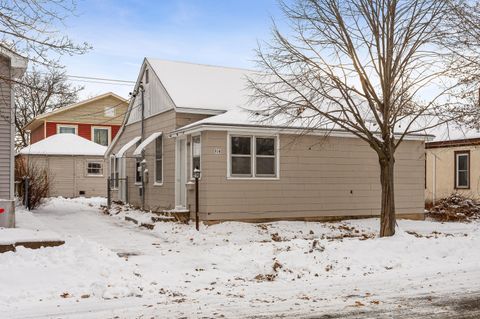 Photo of 938 Hood St, La Crosse, WI 54601 (MLS # 1944662)