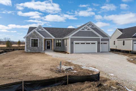 Photo of W251N2413 Valleyview Cir, Pewaukee, WI 53072 (MLS # 1969293)