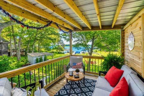 Photo of 29205 White Oak Ln, Waterford, WI 53185 (MLS # 1976642)