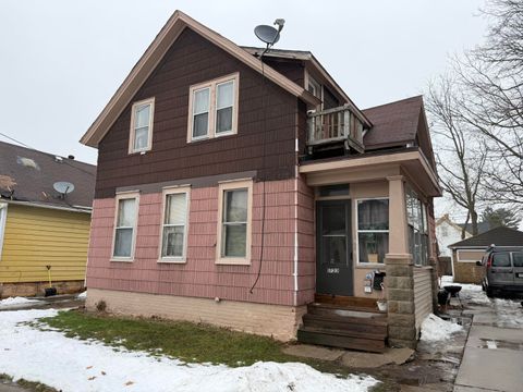 Photo of 1723 Erie St, Racine, WI 53402 (MLS # 1945614)