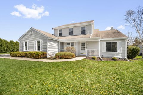 Photo of 8700 S 13th St, Oak Creek, WI 53154 (MLS # 1958718)