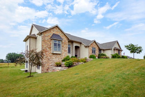 Photo of 4268 S Woodcrest Ridge Dr, West Bend, WI 53095 (MLS # 1980614)
