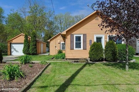 Photo of 6108 54 Ave, Kenosha, WI 53142 (MLS # 1967333)