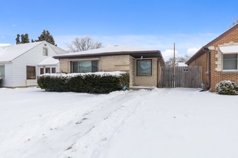 Photo of 4306 N 72nd St, Milwaukee, WI 53216 (MLS # 1948620)