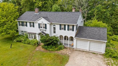 Photo of 3814 Meadow Ln, Manitowoc, WI 54220 (MLS # 1969962)