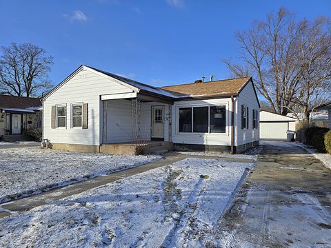 Photo of 2224 W Rohr Ave, Milwaukee, WI 53209 (MLS # 1947471)