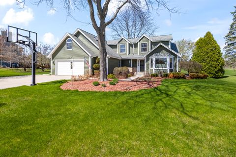 Photo of S78W20260 Monterey Dr, Muskego, WI 53150 (MLS # 1959107)