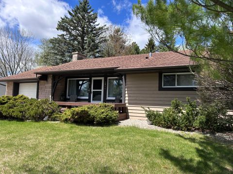 Photo of 1426 Beverly Ln, West Bend, WI 53090 (MLS # 1959962)