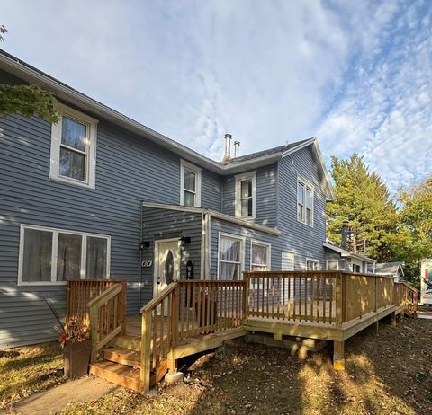 Photo of 404 Sumner St, Genoa City, WI 53128 (MLS # 1939860)