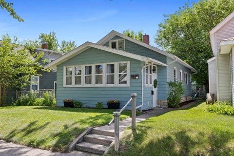 Photo of 342 23rd St S, La Crosse, WI 54601 (MLS # 1967714)
