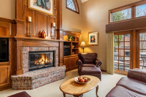 Photo of N27W5230 Hamilton Rd, Cedarburg, WI 53012 (MLS # 1955813)