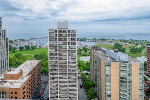 Photo of 1633 N Prospect Ave, Milwaukee, WI 53202 (MLS # 1921886)