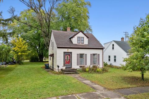 Photo of 115 East Ave, West Bend, WI 53095 (MLS # 1939583)