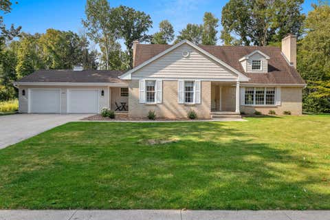 Photo of 3511 Wildwood Dr, Manitowoc, WI 54220 (MLS # 1972621)